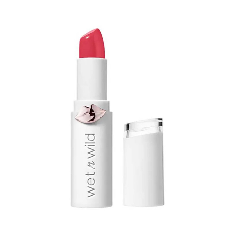 Wet N Wild Megalast Lipstick Shine Finish Strawberry Lingerie